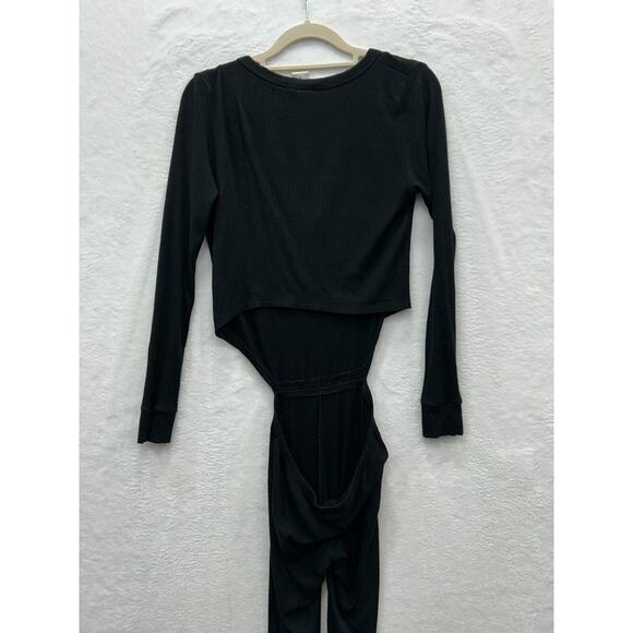 LNA Women's‎ Black Ribbed V Neck Long Sleeve Side Cut Outs Jumpsuit Size XS - Picture 6 of 13